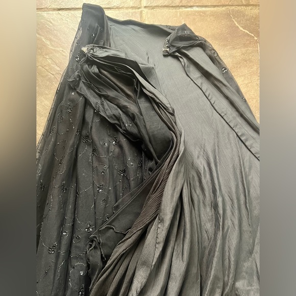 Unique formal black set made by a designer perfect for this season - Picture 5 of 11